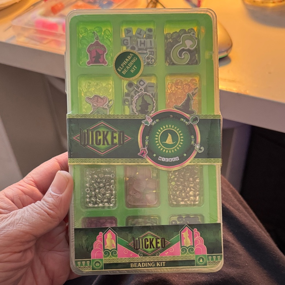 Wicked Green Beading Kit for Jewelry Crafting